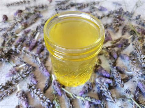 Hvordan Lage Lavender Oil